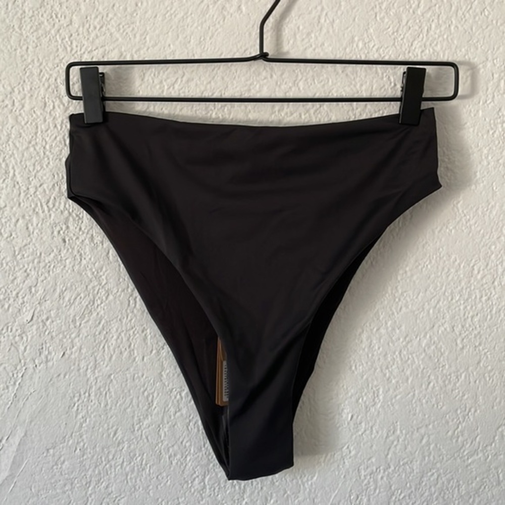Skims Bikini Set - Picture 4 of 5